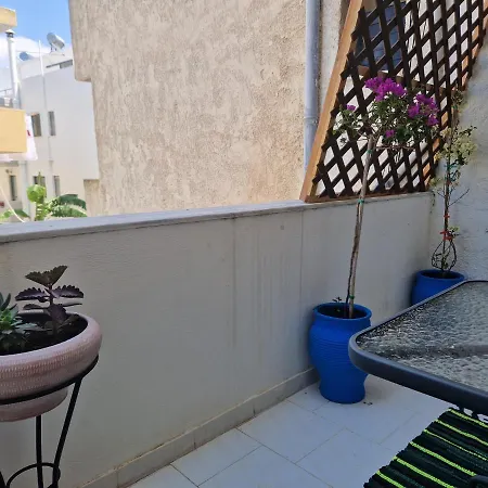 Kanari Apartment